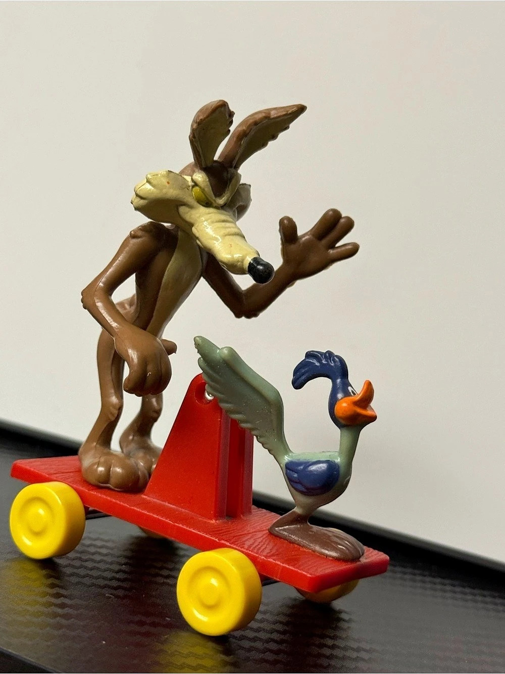 Warner Bros. Looney Tunes Wile E. Coyote and Road Runner Train Handcar Toy